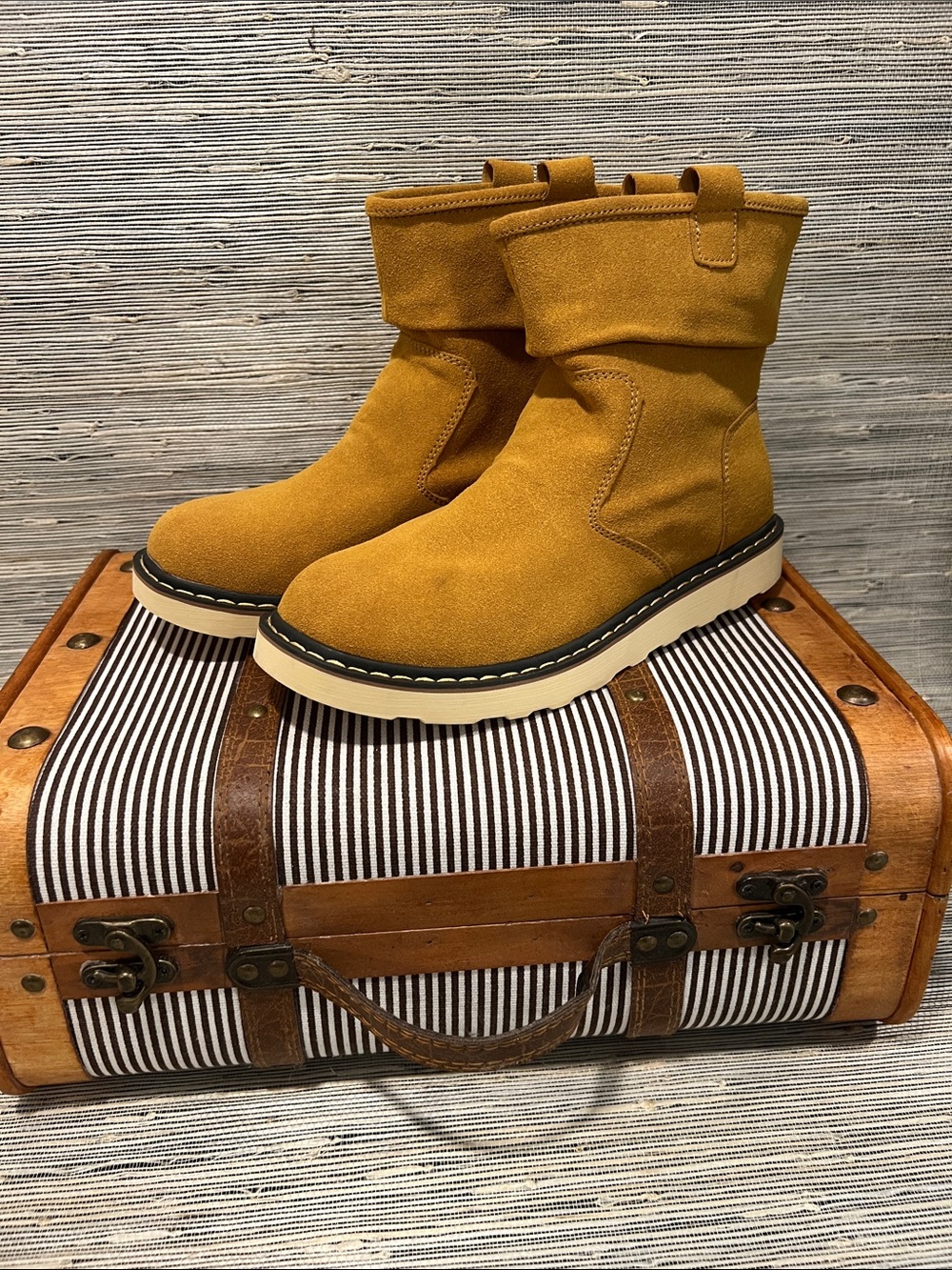 Source Unknown Mustard Suede Fold-Over Mid-Calf Boots